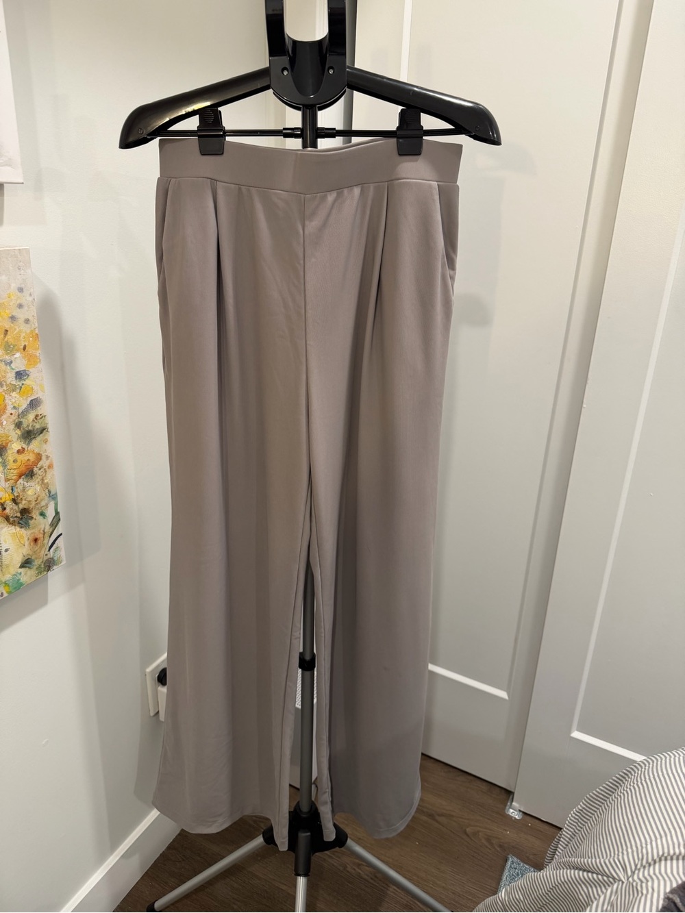 HALARA Taupe Wide-Leg Pull-On Pants